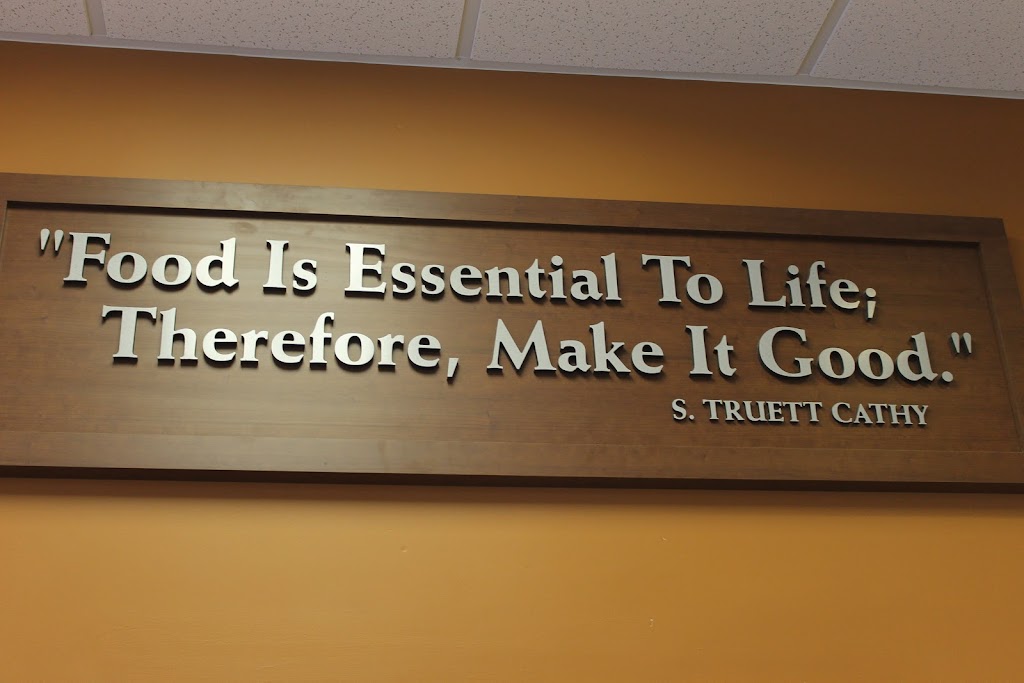 Chick-fil-A | restaurant | 900 S Eufaula Ave, Eufaula, AL 36027, USA | 3346878999 OR +1 334-687-8999