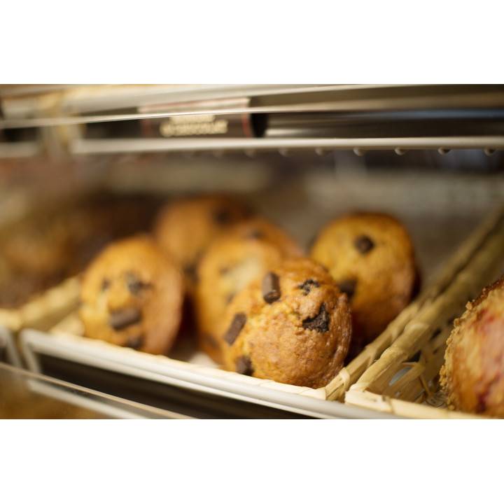 Transit Café | bakery | 150 Consumers Dr, Whitby, ON L1N 9S3, Canada | 9056658875 OR +1 905-665-8875