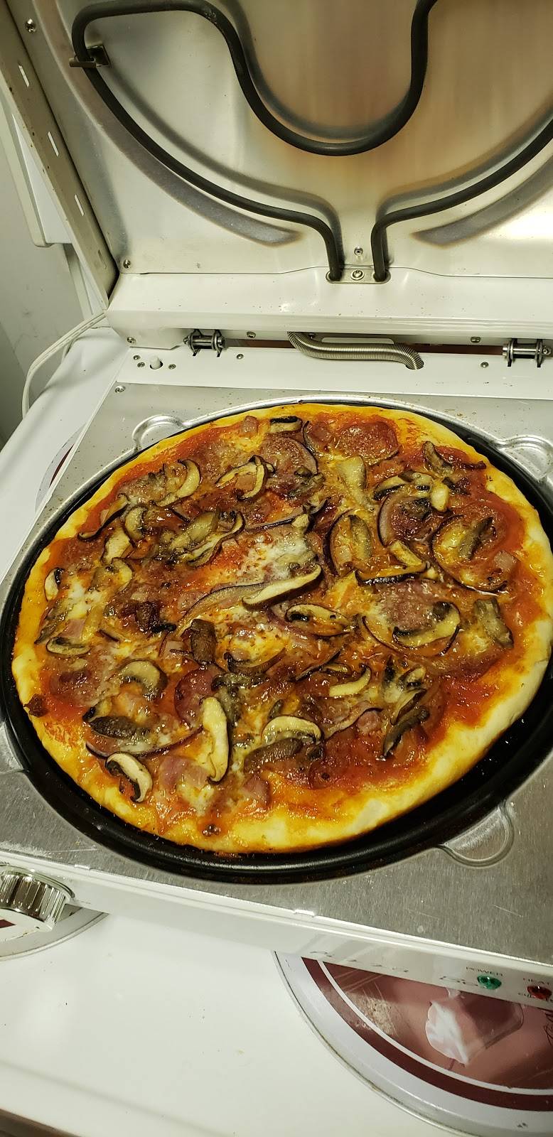 The Italian House Pizzeria Dundas St | meal delivery | 1548 Dundas St, London, ON N5W 3C1, Canada | 5196012780 OR +1 519-601-2780