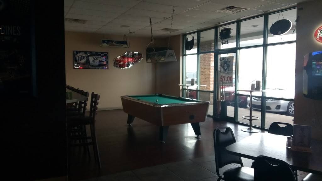 Pine Valley Bar & Grill | restaurant | 2914 E Dupont Rd, Fort Wayne, IN 46825, USA | 2604909464 OR +1 260-490-9464