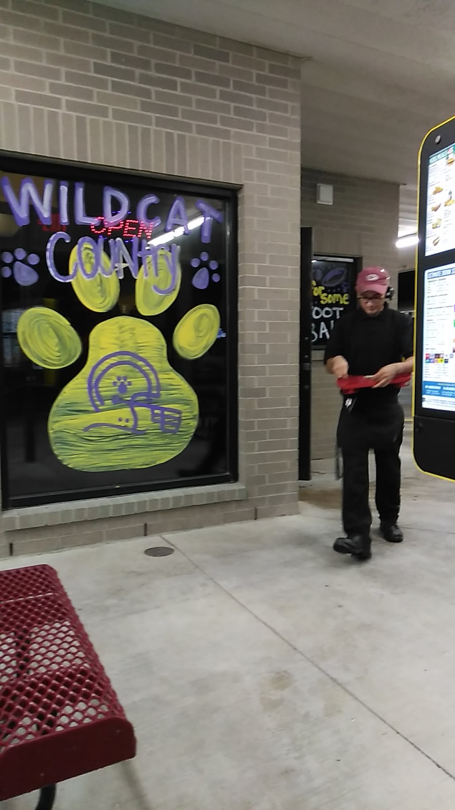 Sonic Drive-In | restaurant | 502 N 1st St, Carrizo Springs, TX 78834, USA | 8308763535 OR +1 830-876-3535