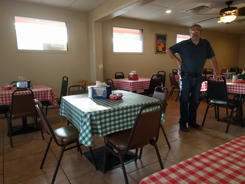 Tasty Taco Drive Inn | restaurant | 912 E Crockett St, Crystal City, TX 78839, USA | 8303742560 OR +1 830-374-2560