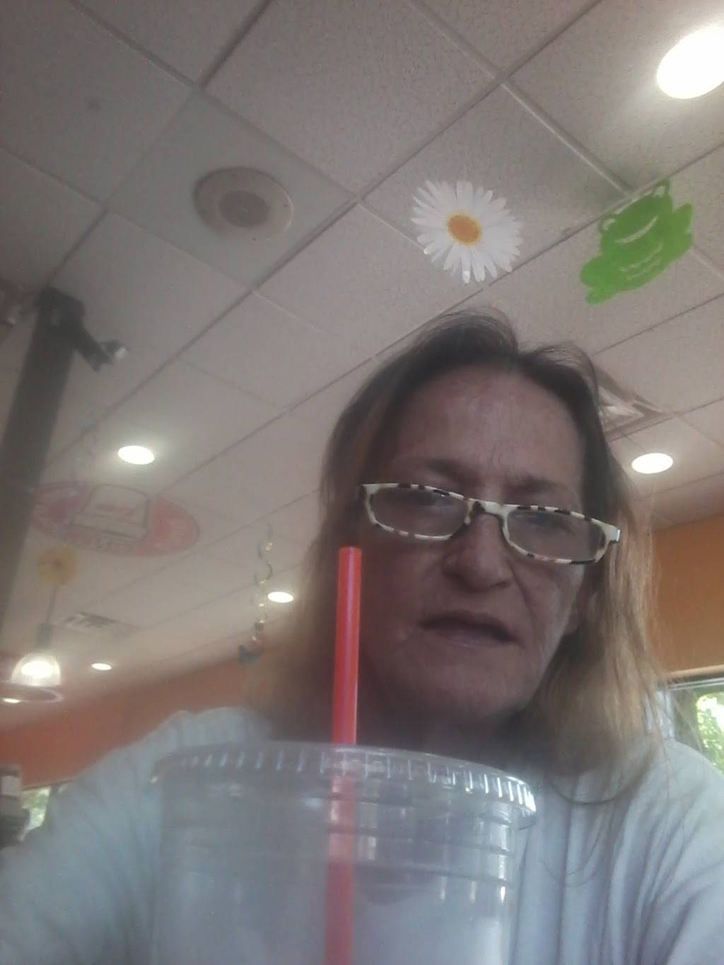 Dunkin | cafe | 213 W 4th St, Bethlehem, PA 18015, USA | 6108659400 OR +1 610-865-9400