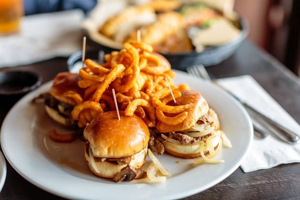 Sharks Cove | restaurant | 309 Manhattan Beach Blvd, Manhattan Beach, CA 90266, USA | 3105452683 OR +1 310-545-2683