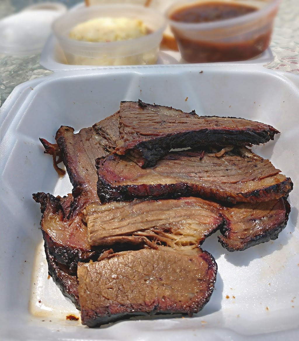 Ds Down Home Bar B Que | restaurant | 823 W 11th Ave, Stillwater, OK 74074, USA | 4052696255 OR +1 405-269-6255