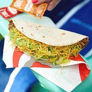 Taco Bell Cantina | meal takeaway | 880 River Ave, Bronx, NY 10452, USA | 3479634445 OR +1 347-963-4445