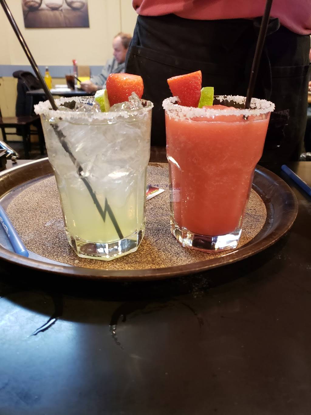 Spare Time Lounge | restaurant | 123 S 4th St, Seward, NE 68434, USA | 4026433898 OR +1 402-643-3898