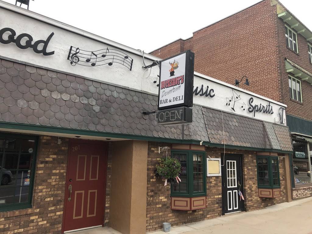 Buckshots Downtown | restaurant | 207 E Wall St, Eagle River, WI 54521, USA | 7153372209 OR +1 715-337-2209