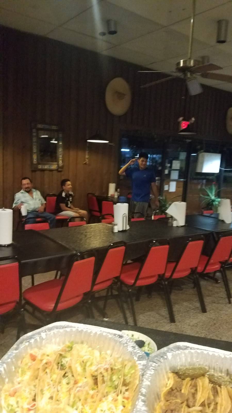 yayas place Mexican Restaurant | restaurant | 116 N Waco St, Hillsboro, TX 76645, USA | 2545823999 OR +1 254-582-3999