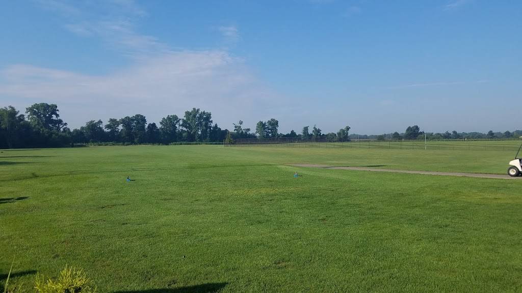 Robbinhurst Golf Club and Driving Range | restaurant | 383 W 875 N, Valparaiso, IN 46385, USA | 2197629711 OR +1 219-762-9711