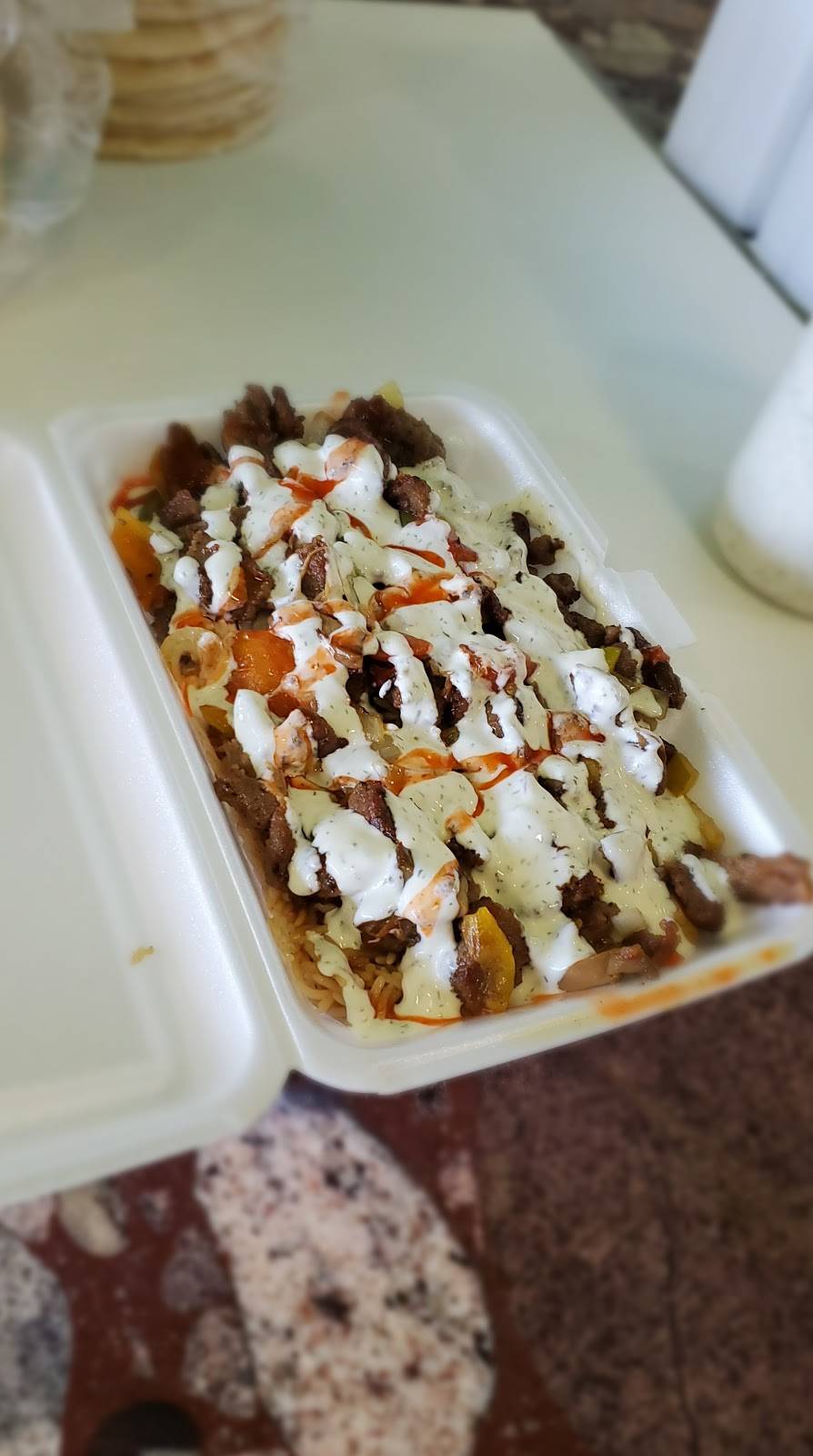KHAN HALAL GYROS | restaurant | 4915 Indian Head Hwy, Oxon Hill, MD 20745, USA | 3018395050 OR +1 301-839-5050