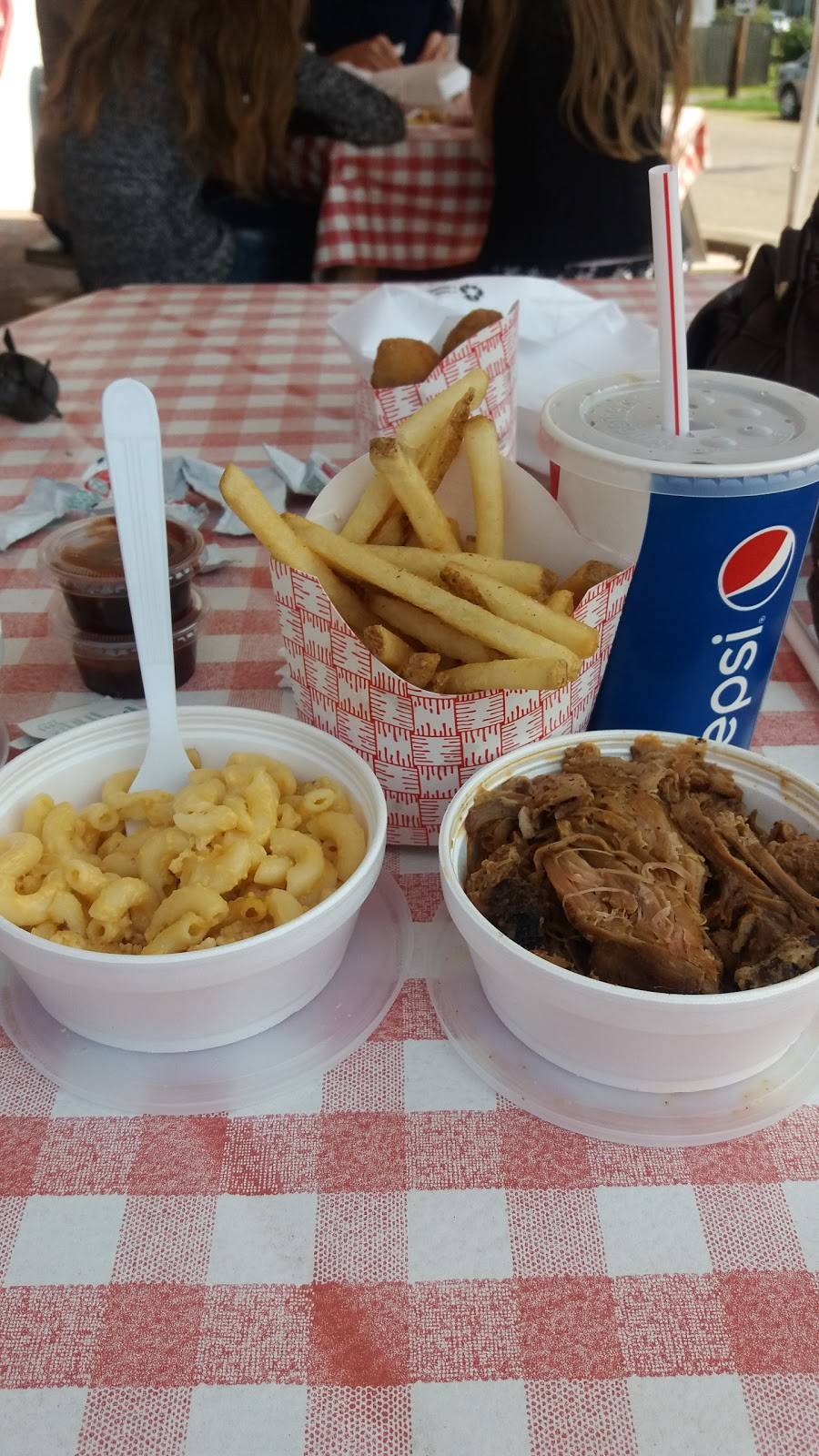 Grillin Dave-Style | restaurant | 1612 Linden Ave, Zanesville, OH 43701, USA | 7404523808 OR +1 740-452-3808