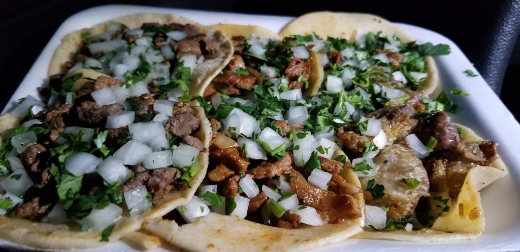 Los Magueyes | restaurant | 118 King Dr, Del Rio, TX 78840, USA | 8303134115 OR +1 830-313-4115
