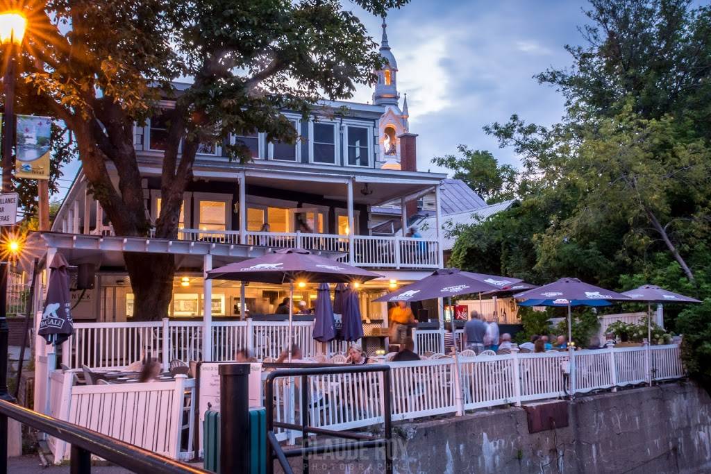 Restaurant Janick | restaurant | 995 Rue Richelieu, Beloeil, QC J3G 4P8, Canada | 4507141066 OR +1 450-714-1066