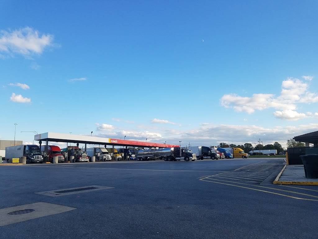 Flying J Travel Center | restaurant | 1501 Harrisburg Pike, Carlisle, PA 17015, USA | 7172436659 OR +1 717-243-6659