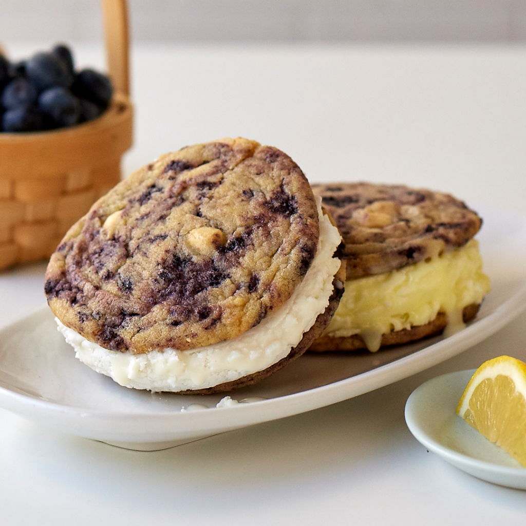Great American Cookies | bakery | 4201 N Shiloh Dr, Fayetteville, AR 72703, USA | 4795212447 OR +1 479-521-2447