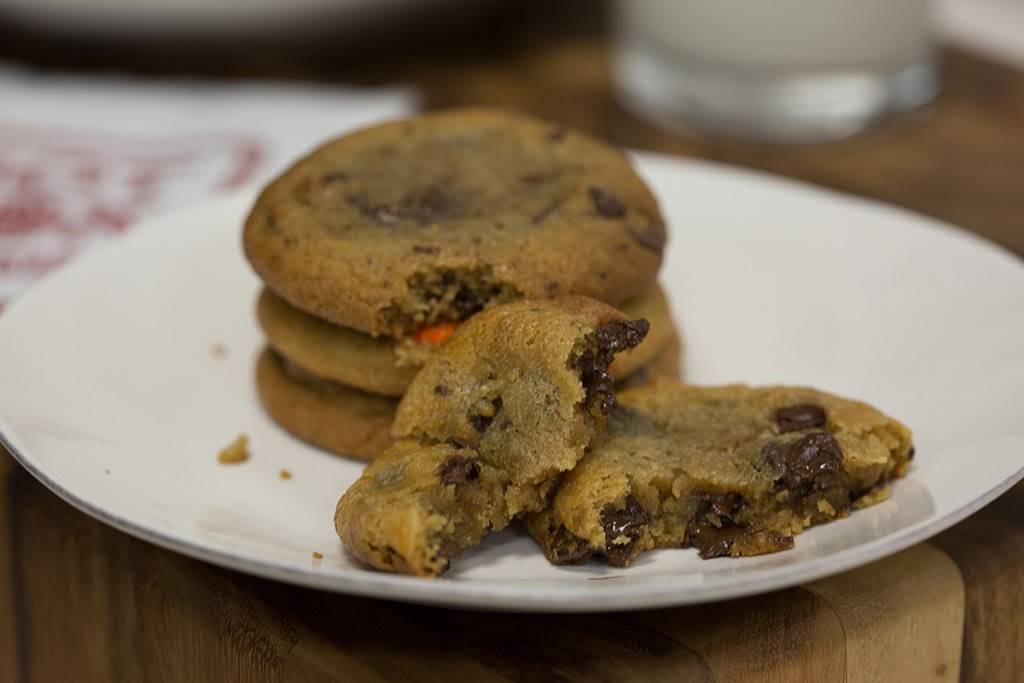 Hot Box Cookies | bakery | 9 N Central Ave, Clayton, MO 63105, USA | 3143968682 OR +1 314-396-8682
