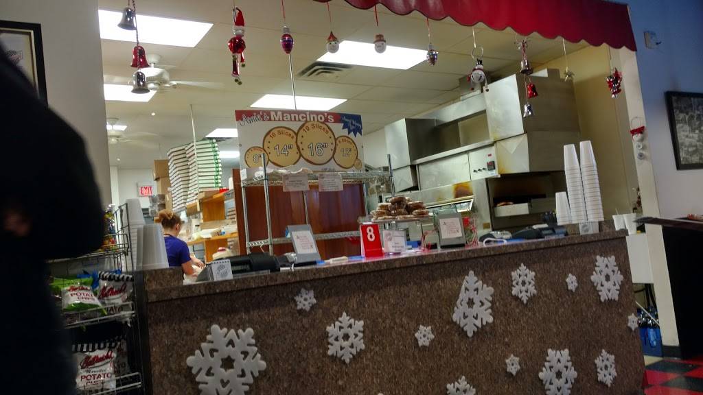 Mancinos Pizza & Grinders | restaurant | 6650 Centers Dr, Holland, OH 43528, USA | 4198653535 OR +1 419-865-3535