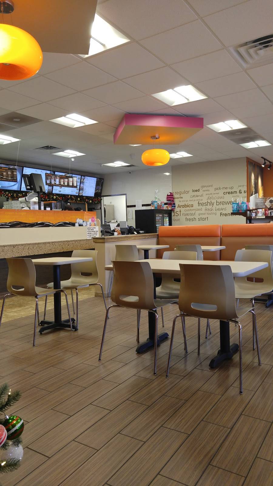 Dunkin | bakery | 2 W Penn Ave, Robesonia, PA 19551, USA | 4843352537 OR +1 484-335-2537