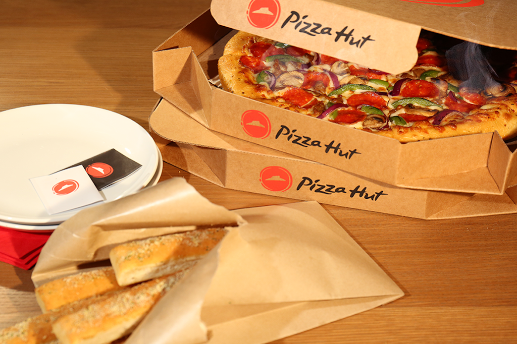 Pizza Hut | meal takeaway | 2340 CA-46, Wasco, CA 93280, USA | 6617585184 OR +1 661-758-5184