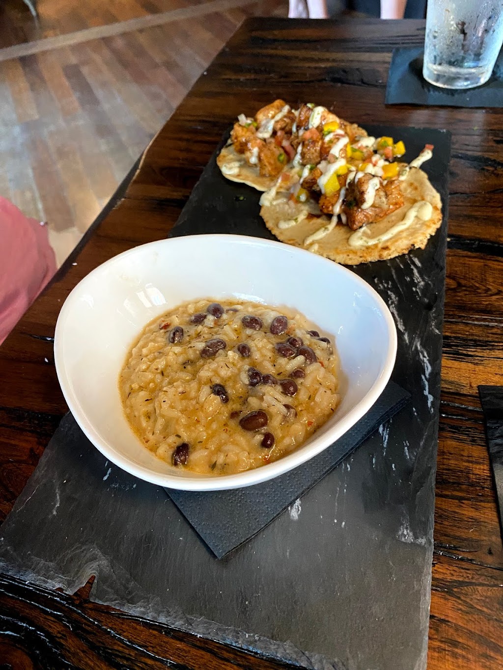 Whiskey & Water - Seafood and Bourbon Bar | restaurant | 187 Depot St, Blue Ridge, GA 30513, USA | 7069460551 OR +1 706-946-0551
