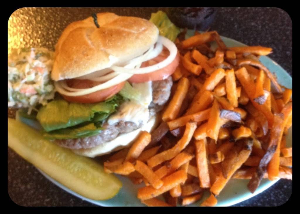Sullivans On The Main | restaurant | 371 S Main St, Phillipsburg, NJ 08865, USA | 9087775169 OR +1 908-777-5169