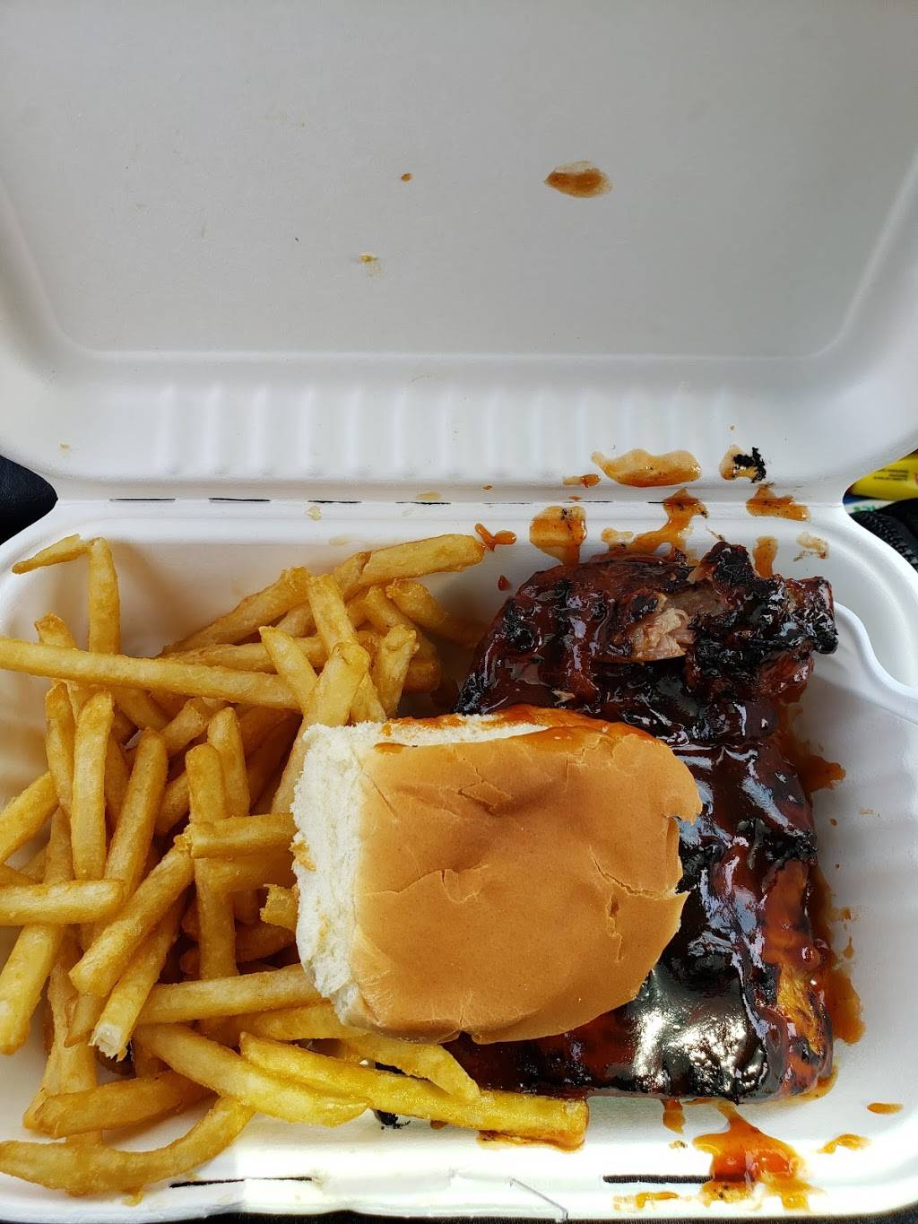 Chicken Shack Lincoln Park | meal takeaway | 1871 Dix Hwy, Lincoln Park, MI 48146, USA | 3133839500 OR +1 313-383-9500