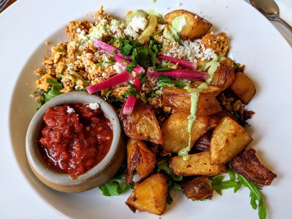 Fork Roadhouse | restaurant | 9890 Bodega Hwy, Sebastopol, CA 95472, USA | 7076347575 OR +1 707-634-7575