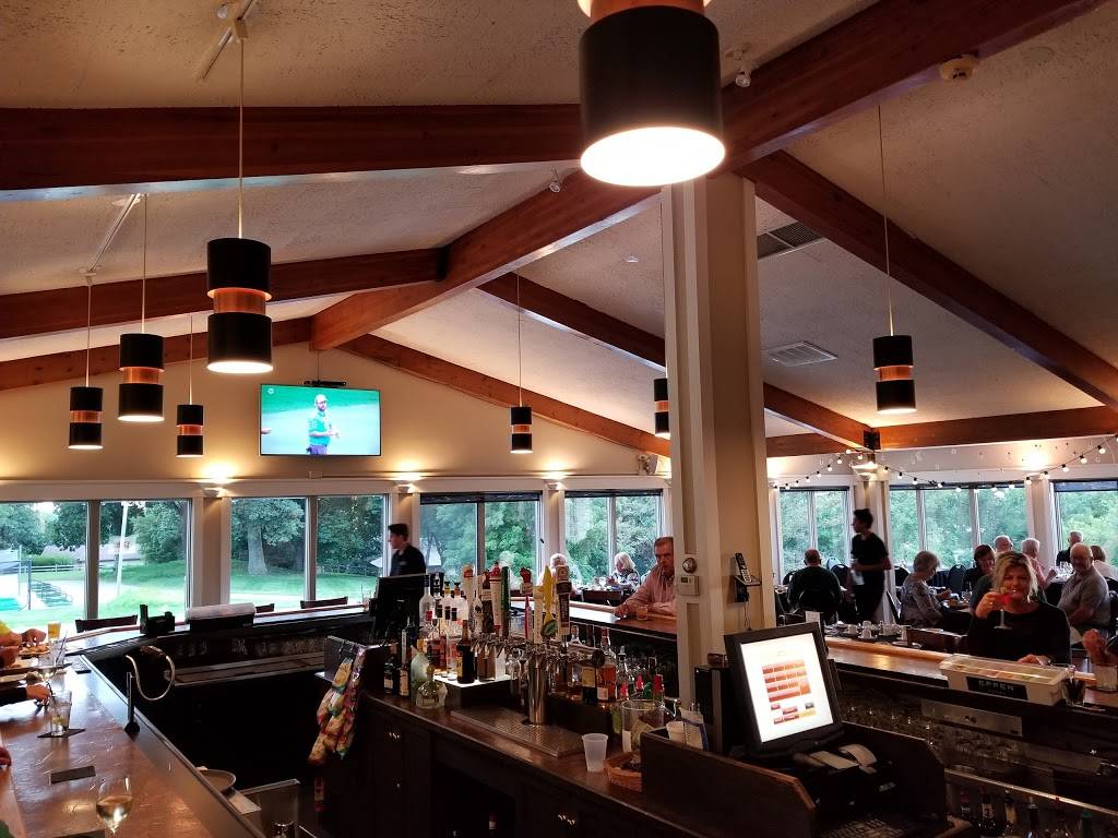 Koshkonong Mounds Country Club | restaurant | W7670 Koshkonong Mounds Rd, Fort Atkinson, WI 53538, USA | 9205632823 OR +1 920-563-2823