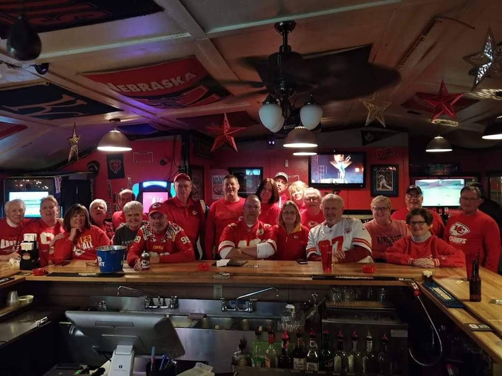 Rocky Top Sports Bar And Grill | restaurant | 16384 Hwy O, Gravois Mills, MO 65037, USA | 5733723399 OR +1 573-372-3399