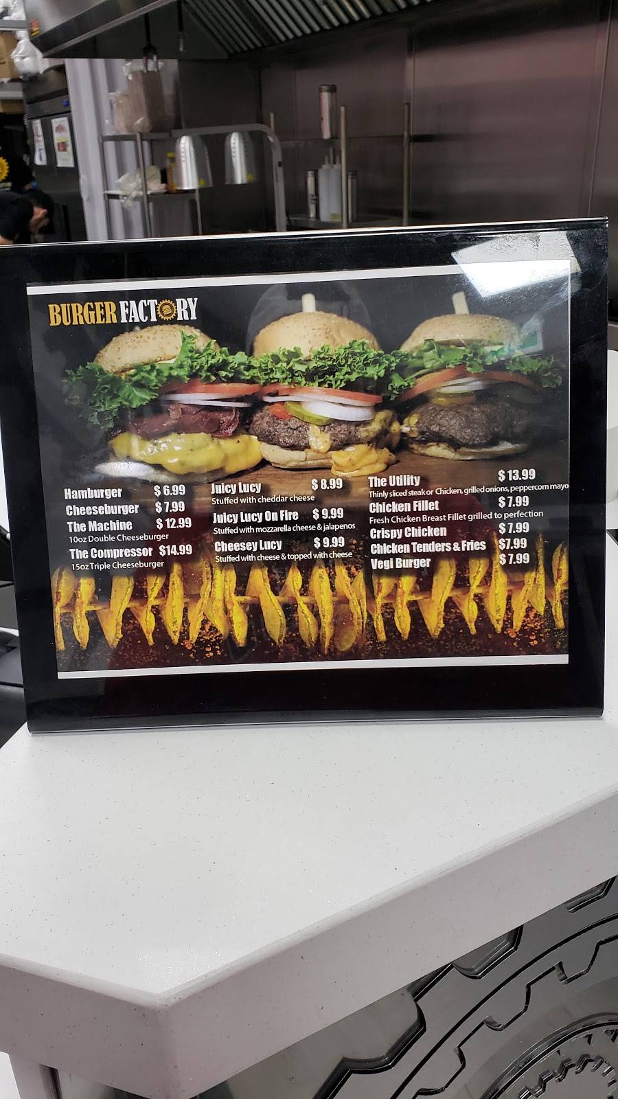 Burger Factory | restaurant | 580 Fanshawe Park Rd E, London, ON N5X 1L1, Canada | 5486884888 OR +1 548-688-4888