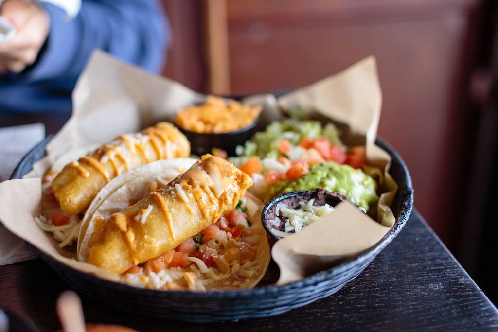 Sharks Cove | restaurant | 309 Manhattan Beach Blvd, Manhattan Beach, CA 90266, USA | 3105452683 OR +1 310-545-2683
