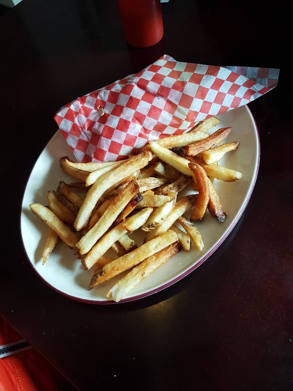 Head Lake Grill | restaurant | 48 Highland St, Haliburton, ON K0M 1S0, Canada | 7054559630 OR +1 705-455-9630