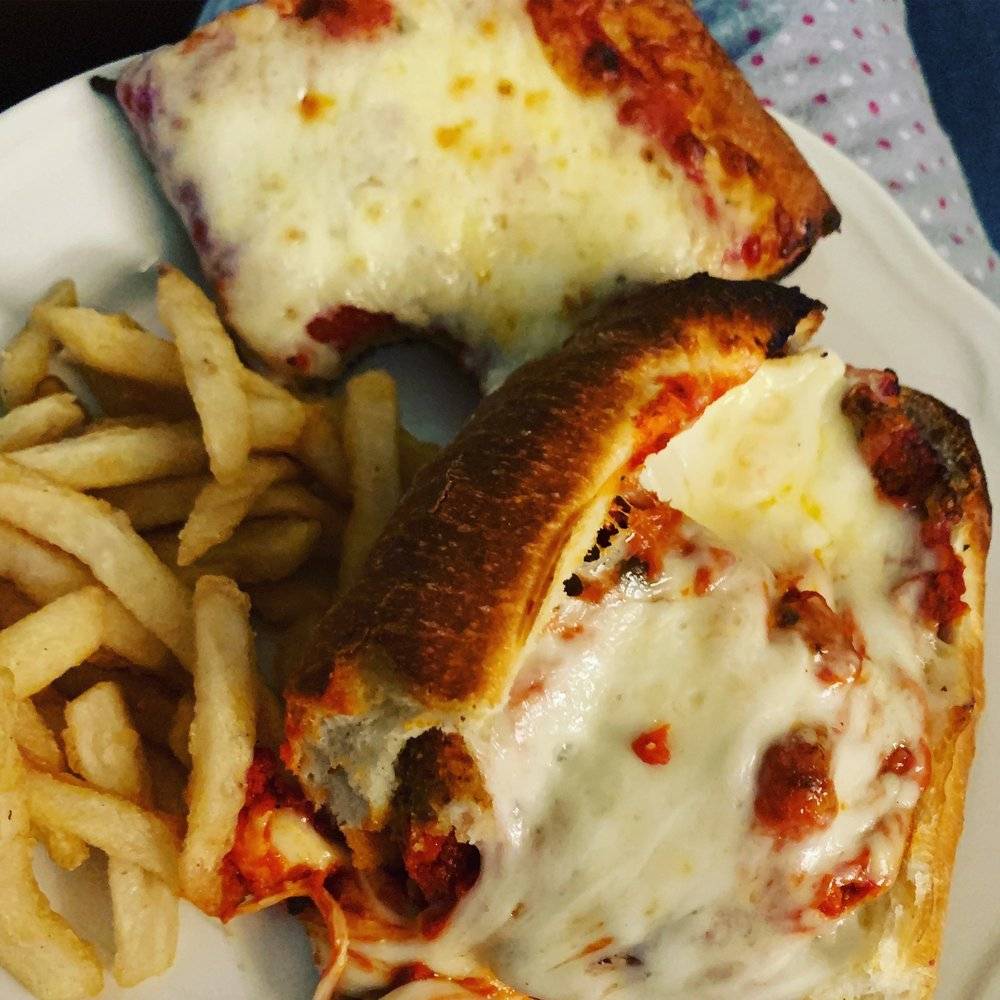 Marios Pizza | restaurant | 940 Manhattan Ave, Brooklyn, NY 11222, USA | 7183492700 OR +1 718-349-2700