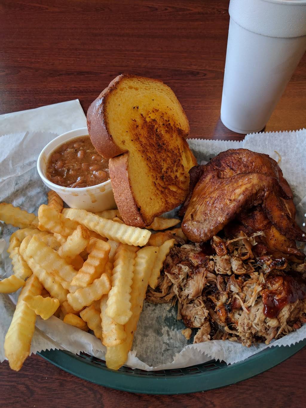 Smokin PO Boys BBQ | restaurant | 67 W Athens St, Winder, GA 30680, USA | 6784259374 OR +1 678-425-9374