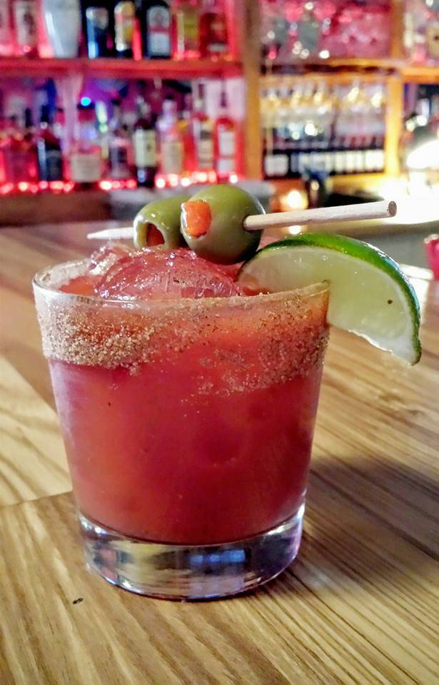 Rocky Top Sports Bar And Grill | restaurant | 16384 Hwy O, Gravois Mills, MO 65037, USA | 5733723399 OR +1 573-372-3399