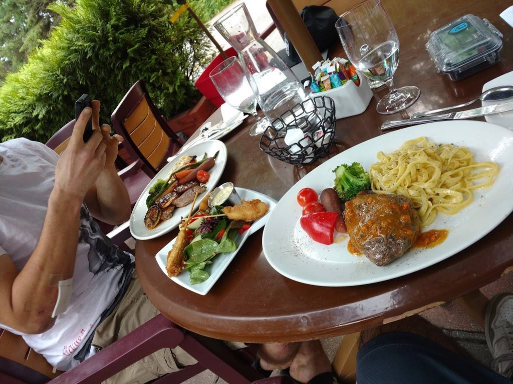 Restaurant Le Batifol | restaurant | 995 Boulevard du Lac, Lac-Beauport, QC G3B 0W6, Canada | 4188410414 OR +1 418-841-0414