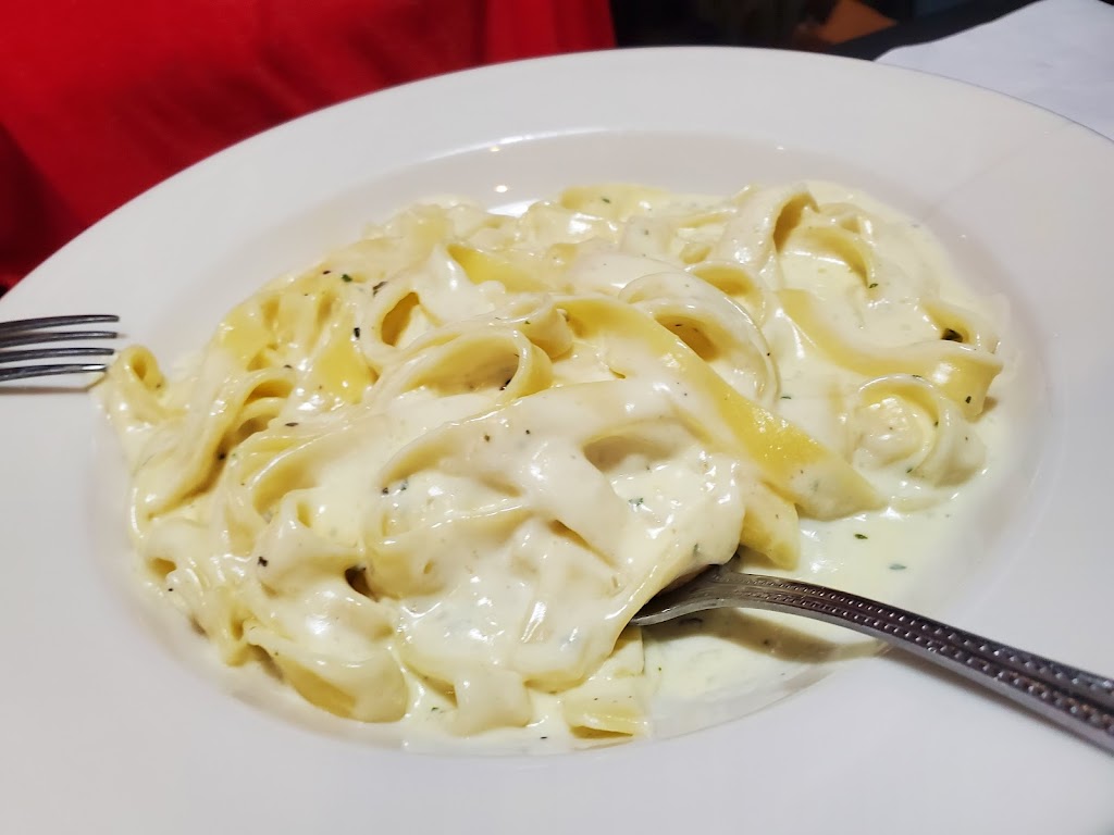 Amore Italian | restaurant | 121 Military St S, Hamilton, AL 35570, USA | 2054947747 OR +1 205-494-7747