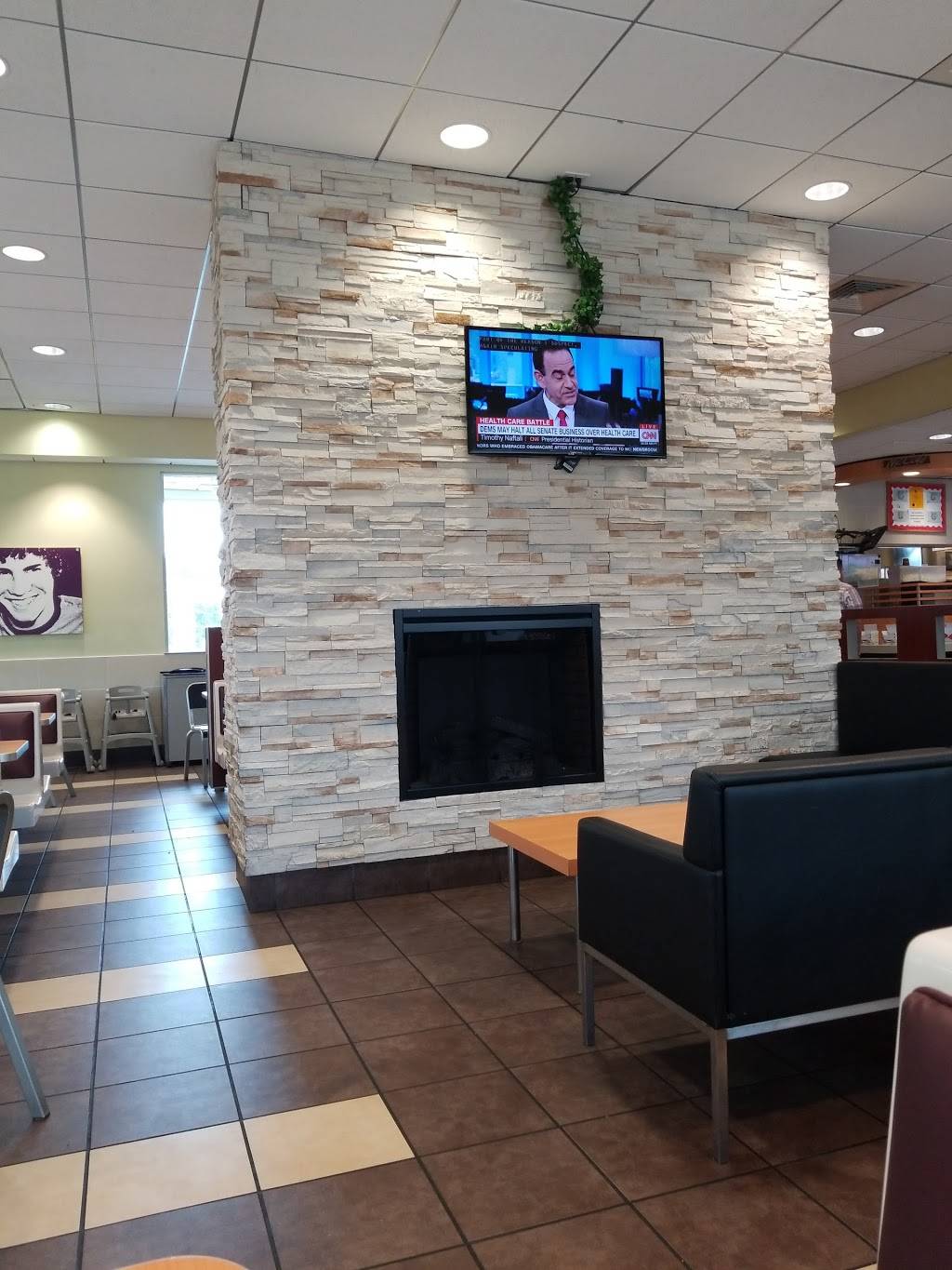 McDonalds | cafe | 113 N Gulf Fwy, League City, TX 77573, USA | 2813323345 OR +1 281-332-3345