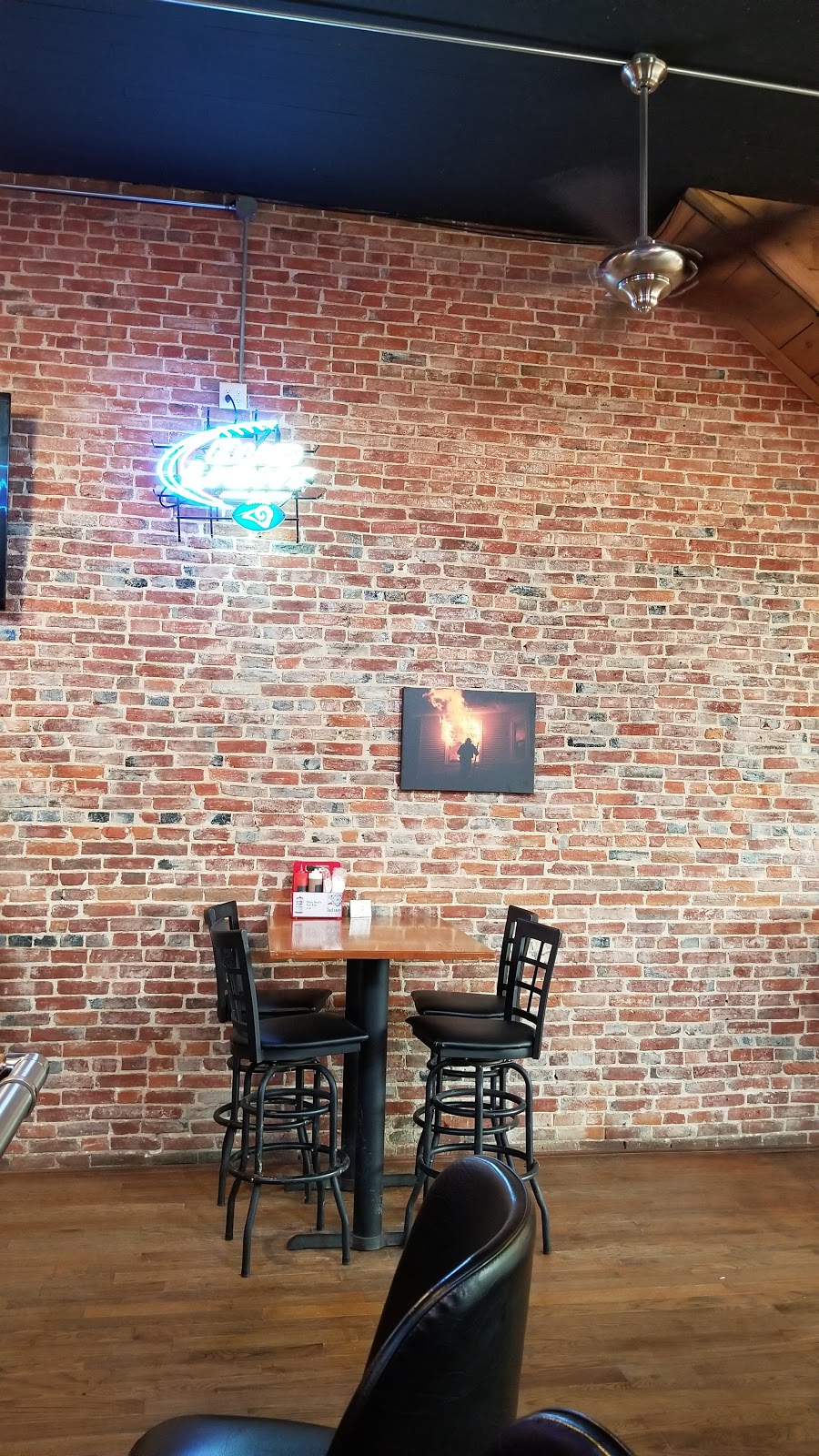 Station 1883 | restaurant | 102 W Lafayette St, Rushville, IL 62681, USA | 2172162050 OR +1 217-216-2050