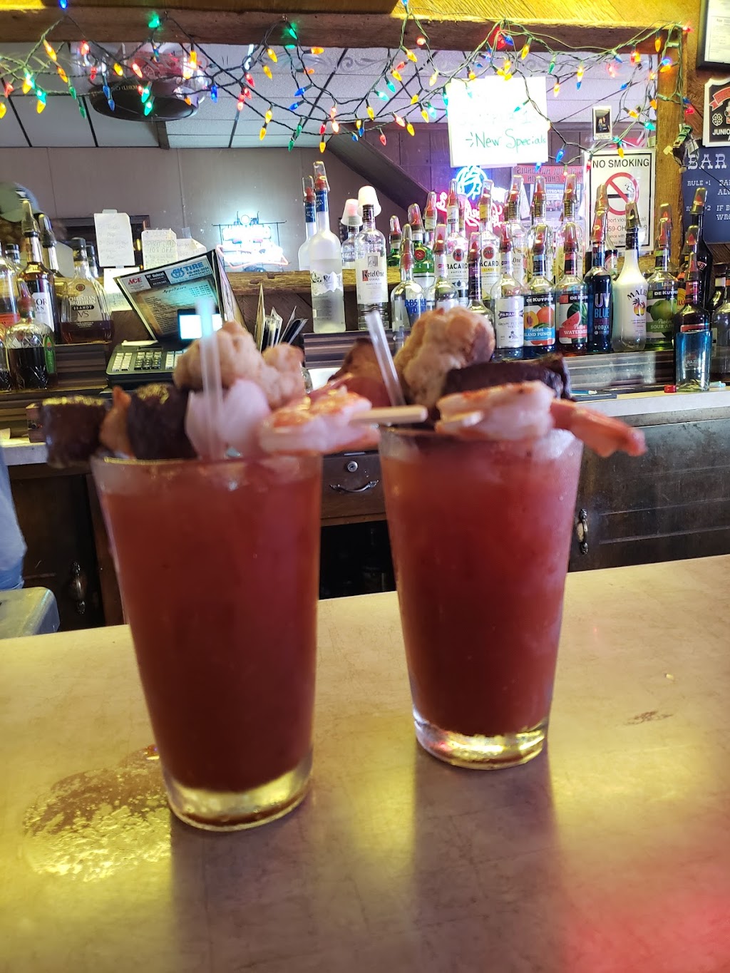 Rustic Cafe | restaurant | 107 E 2nd St, Delphos, OH 45833, USA | 4196927976 OR +1 419-692-7976