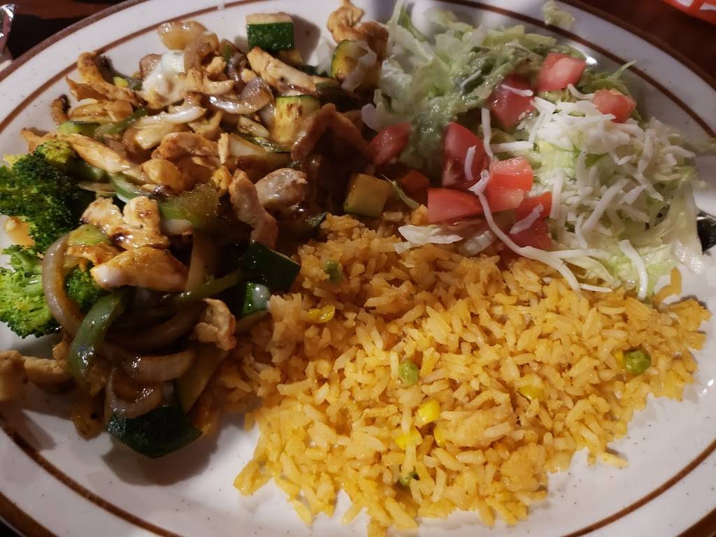 El Paso Mexican Restaurant | restaurant | 197 N Fayette St, El Paso, IL 61738, USA | 3095274404 OR +1 309-527-4404