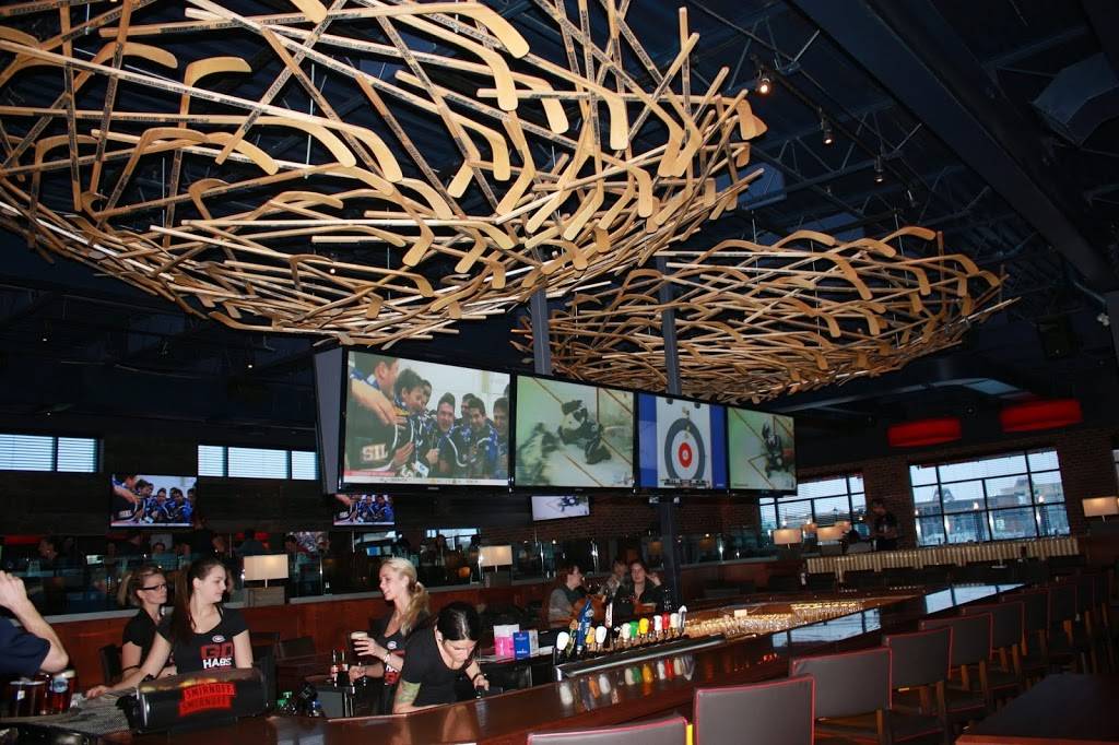 La Cage - Brasserie Sportive | restaurant | 2555 Rue dAnnemasse, Boisbriand, QC J7H 0A3, Canada | 4504372011 OR +1 450-437-2011