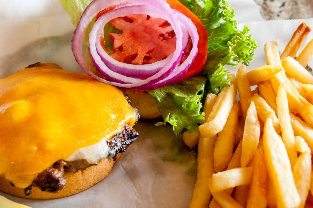 Parkys Smokehouse | restaurant | 2479 N Lebanon St, Lebanon, IN 46052, USA | 7654821646 OR +1 765-482-1646