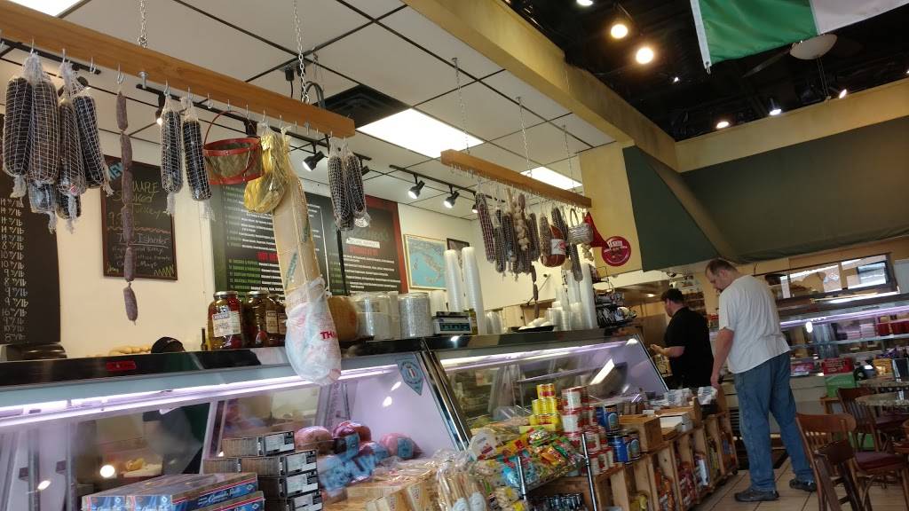 Giacomos Italian Market | restaurant | 2109 New Garden Rd E, Greensboro, NC 27410, USA | 3362822855 OR +1 336-282-2855