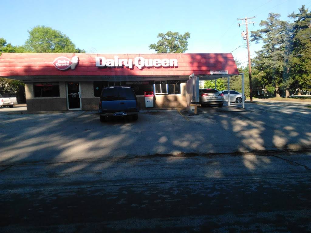 Dairy Queen Store | restaurant | 401 Tenaha St, Center, TX 75935, USA | 9365985207 OR +1 936-598-5207