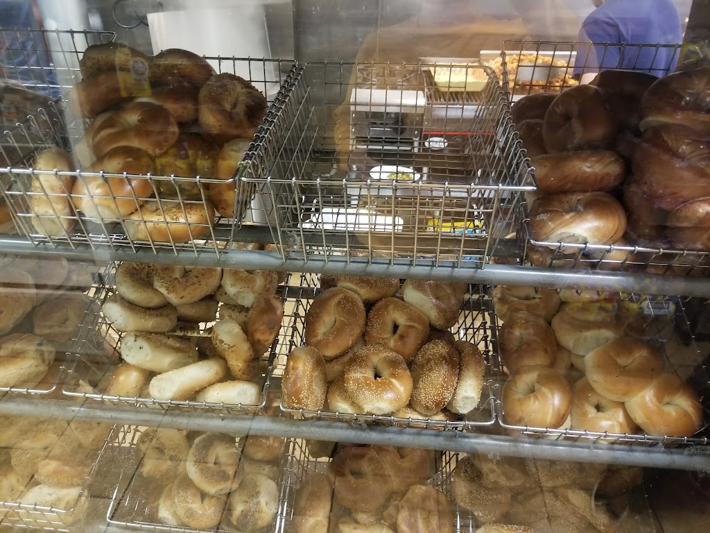 Morristown Bagels And Deli | bakery | 121 Morris St, Morristown, NJ 07960, USA | 9732920717 OR +1 973-292-0717