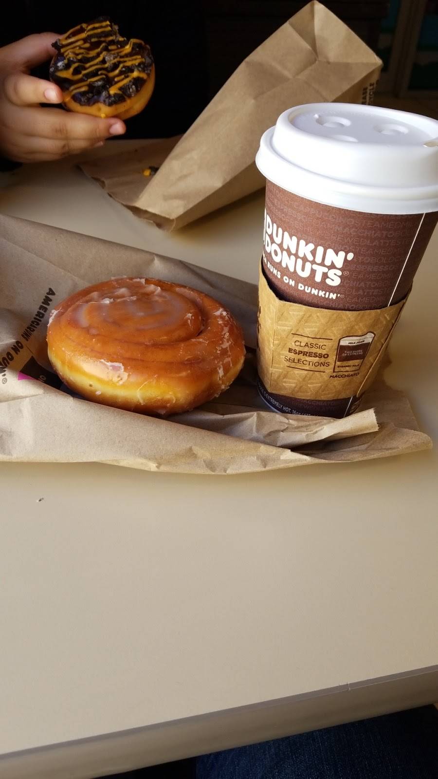 Dunkin Donuts | cafe | 508 W 259th St, Bronx, NY 10471, USA | 7184321289 OR +1 718-432-1289