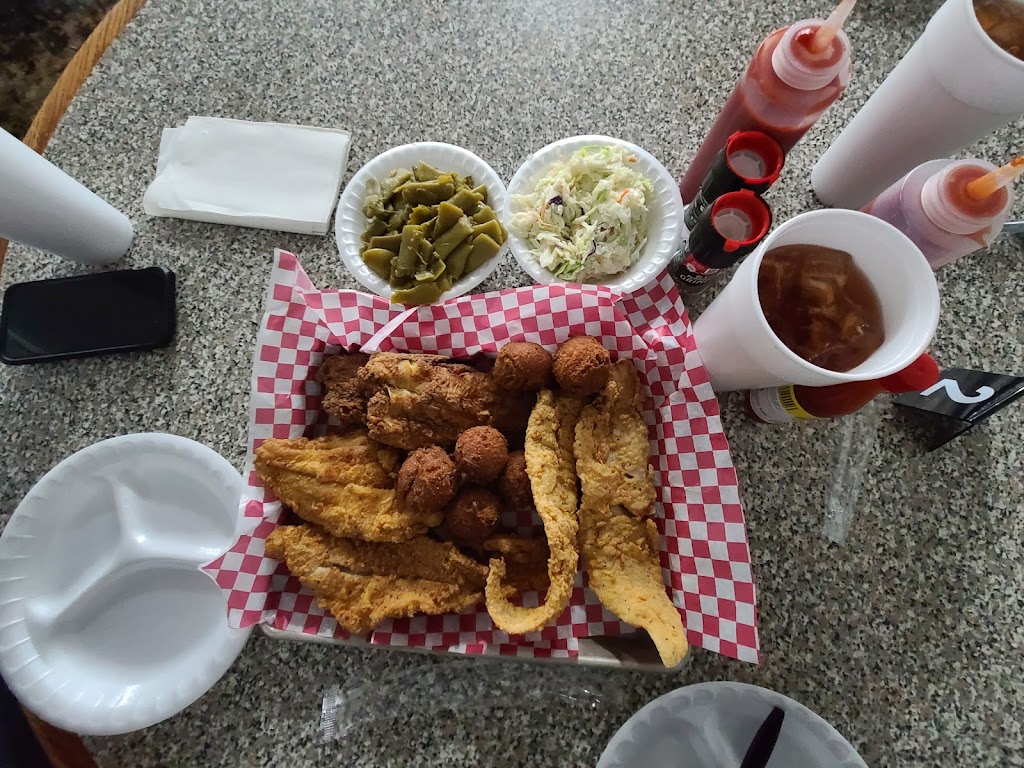 The Fry House Fish Camp | restaurant | 1101 Chau Ram Park Rd, Westminster, SC 29693, USA | 8647844609 OR +1 864-784-4609