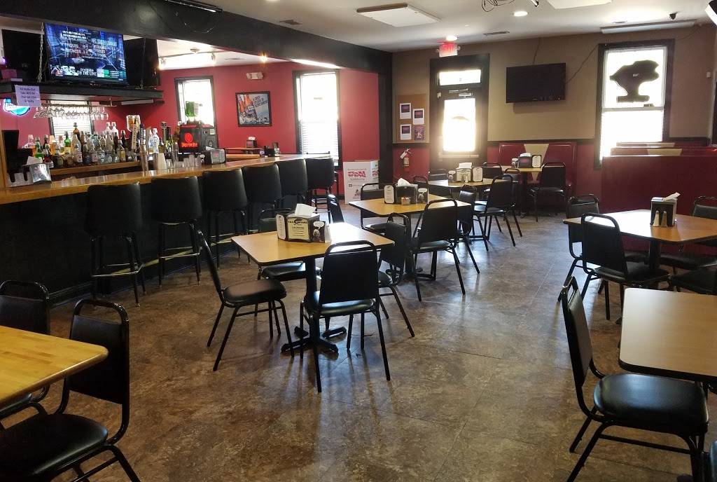 Tailgators Bar and Grille | restaurant | 1108 Argent Blvd, Ridgeland, SC 29936, USA | 8436452337 OR +1 843-645-2337
